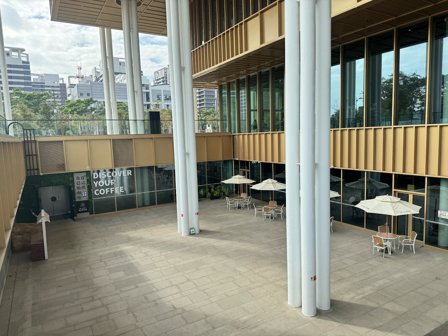 DYC 打咖啡 戶外活動廣場/漫讀廣場